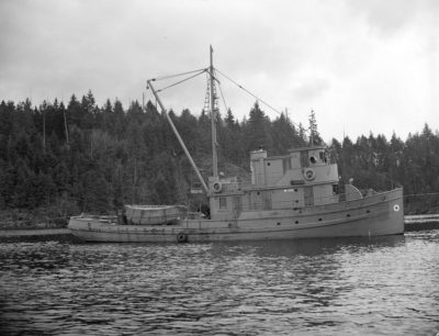 Öicense Public Domain (http://searcharchives.vancouver.ca/fish-boats-at-bedwell-bay-2)